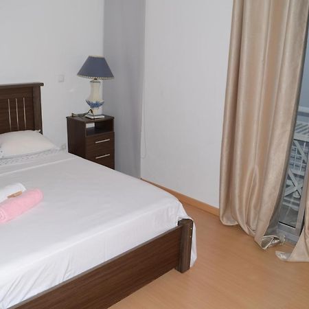 Apartamento Terra Branca Praia Eksteriør billede