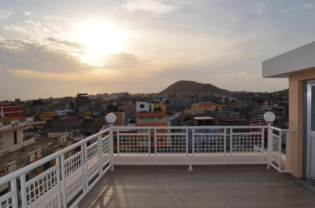 Apartamento Terra Branca Praia Eksteriør billede