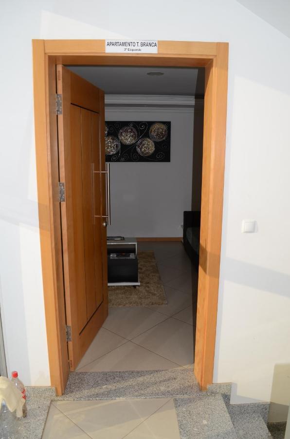 Apartamento Terra Branca Praia Eksteriør billede